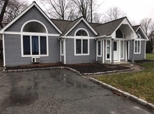 55 River Rd, Lake Hiawatha, NJ 07034