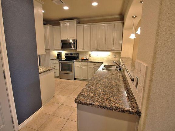 5th image of 3827 Silverthorne Ln