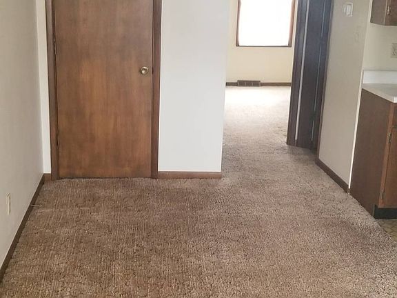 3rd image of 332 Rahm St