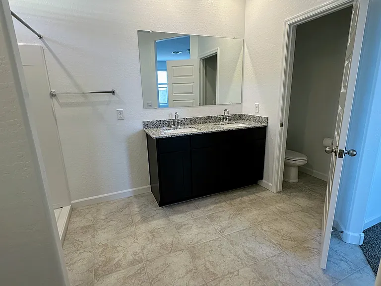 5514 E Rock Bush Ln — Photo 9