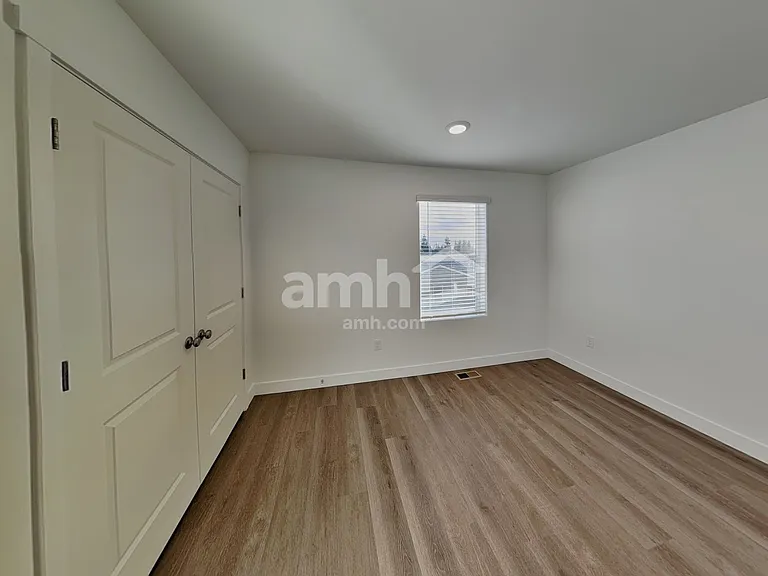 8576 47th Pl NE — Photo 25