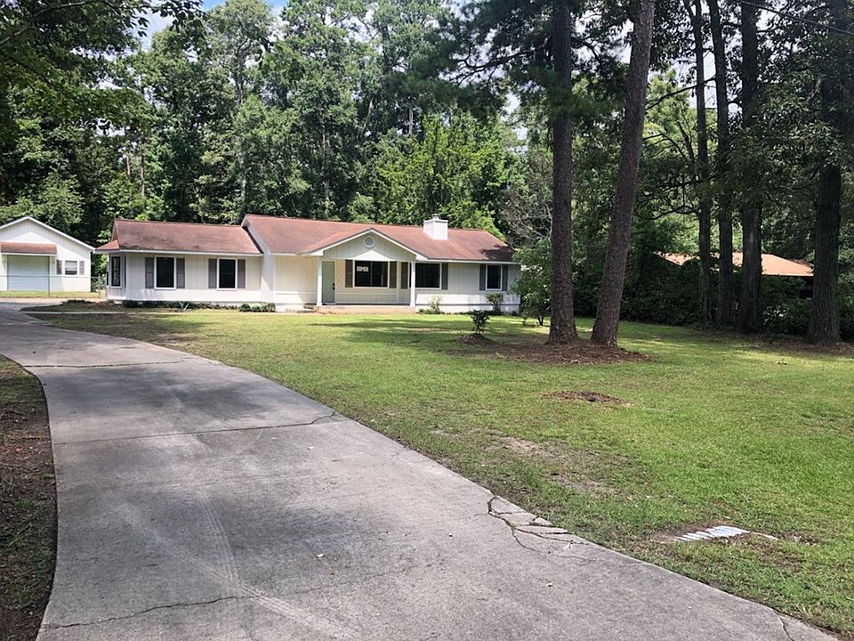 2nd image of 407 Dechene Dr