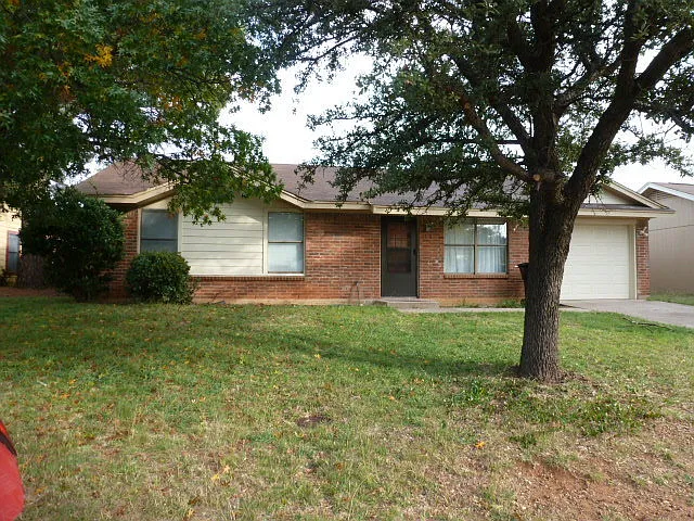1318 Baylor St