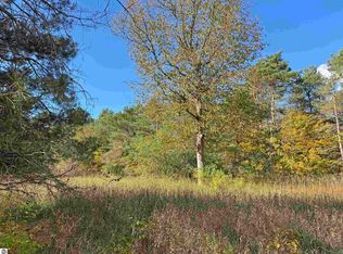 14 Brownell Rd, Beulah, MI 49617