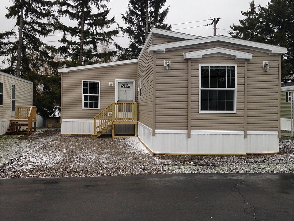 1st image of 18 Samuel Dr