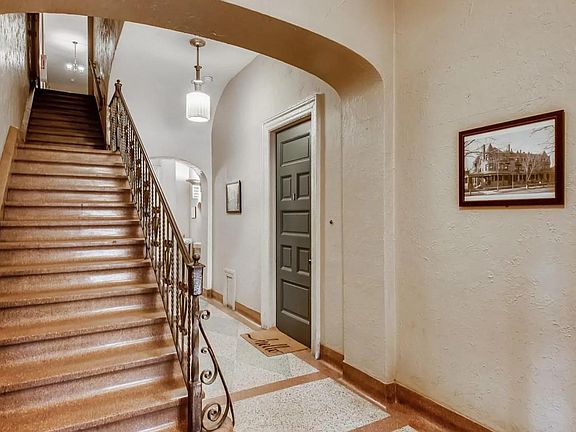 3rd image of 1441 N Pennsylvania St APT 17