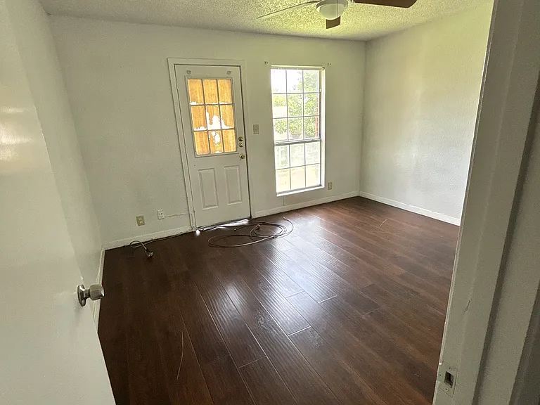 804 Saint Andrews Ct — Photo 15