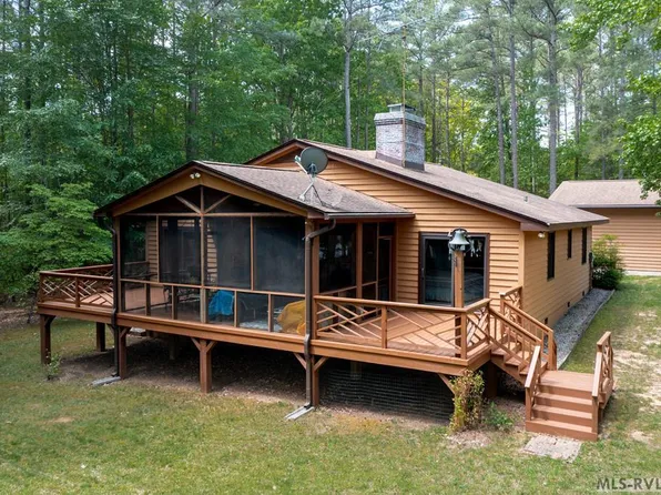 350 Pine Ln, Boydton, VA 23917