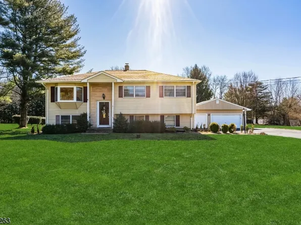 6 Welsh Rd, Clinton Twp., NJ 08833