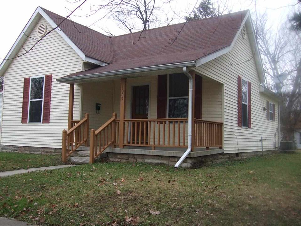 1st image of 1002 W Howe St