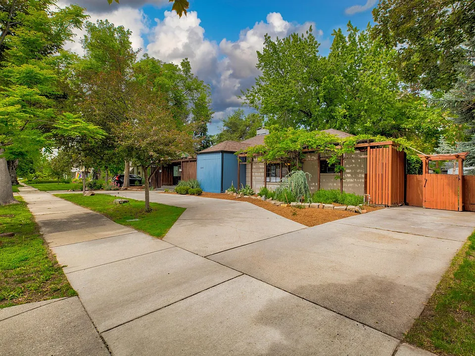 Exterior and entry gate to your unit