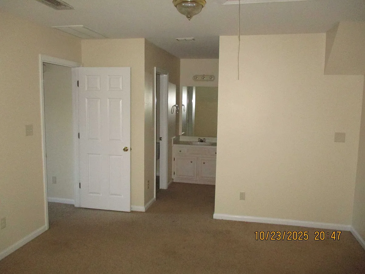 Photo 2 of 6 - 103 Ducker Ct - Leesburg, GA Building Photo - 103 Ducker Ct