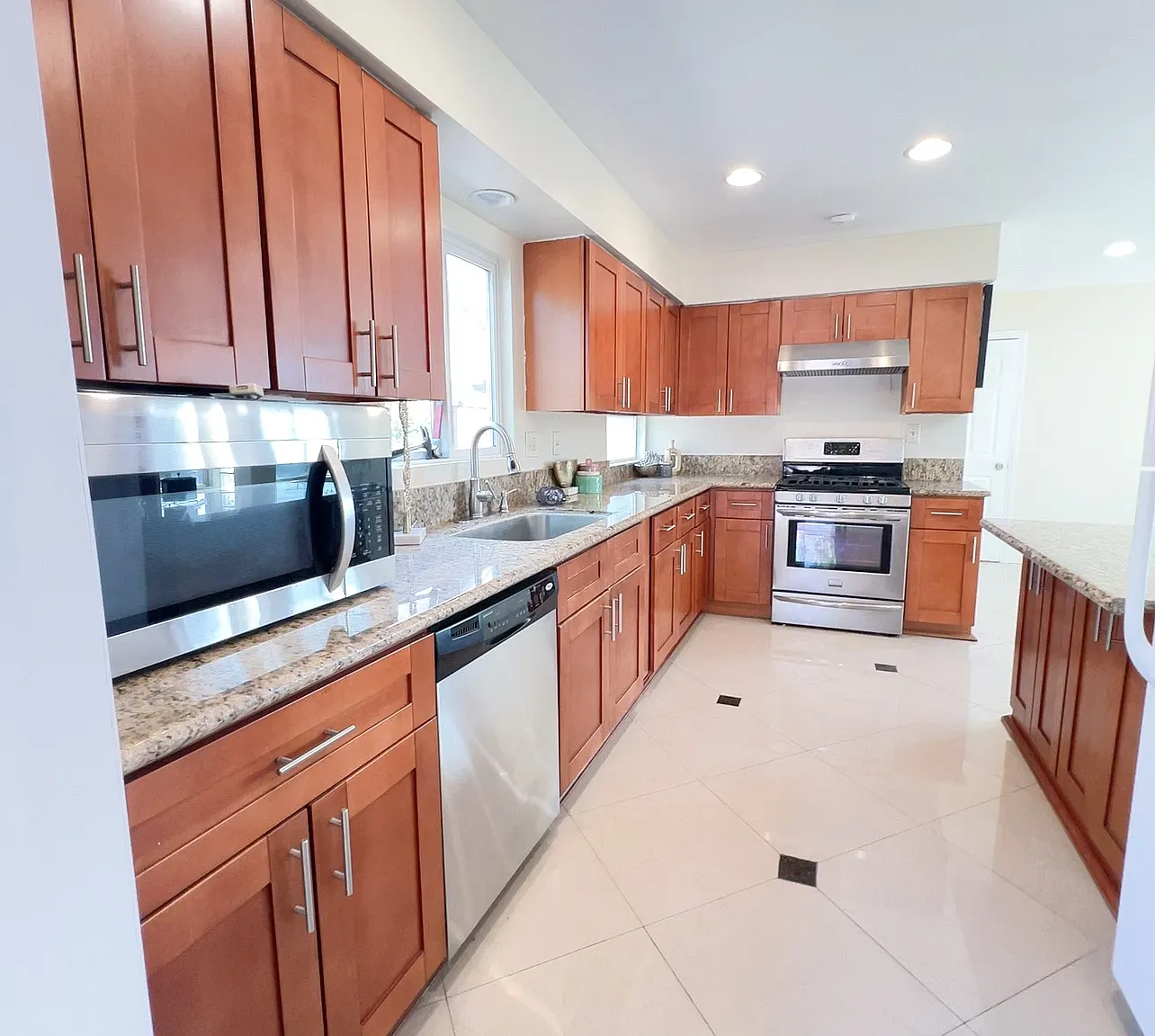 1 bed, 150 sqft, $800 — Photo 4