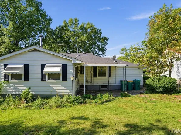 10136 Newbold Dr, Saint Louis, MO 63137