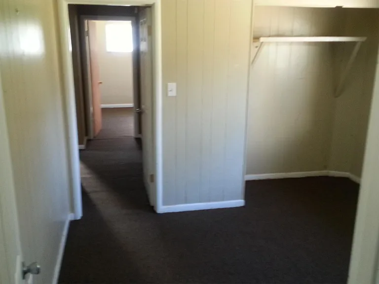 3019 Lakewood Dr — Photo 2