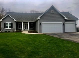 W171S6890 Lannon Dr, Muskego, WI 53150