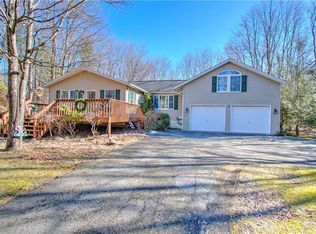 46 Honeysuckle Dr, Jim Thorpe, PA 18229