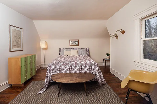 Sold by Corcoran | media 29