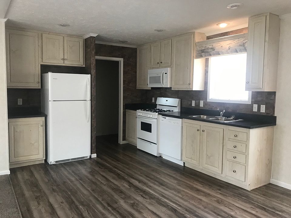1st image of 25131 Au Lac Dr N