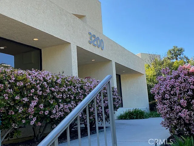 3200 La Rotonda Dr #613 — Photo 2