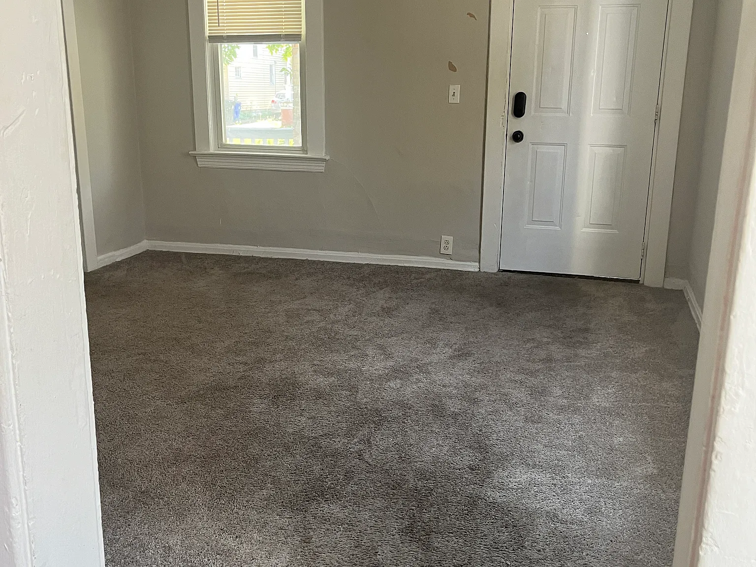 2 bed, 800 sqft, $750 — Photo 2