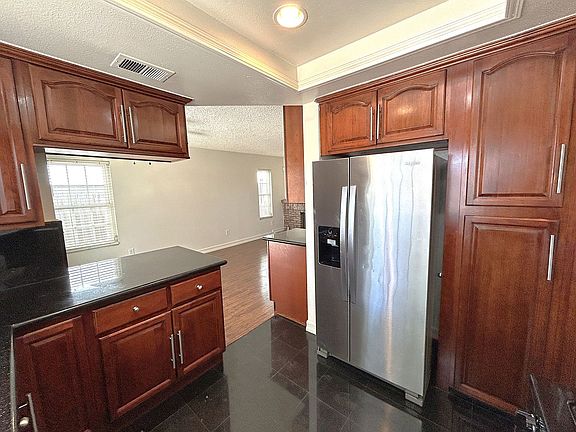 4th image of 3214 Canary Ct