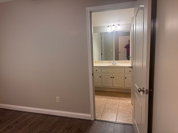 4th image of 4616 Brook Highland Ln