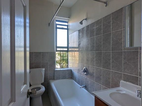 5th image of 510 Ocean Ave APT 4C