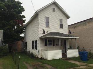 9 N Courtland St, Hart, MI 49420