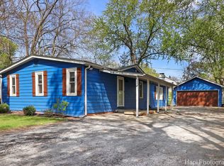 2902 Walnut Dr, Wonder Lake, IL 60097