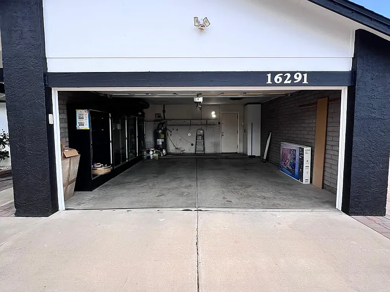 16291 N 29th Dr — Photo 32