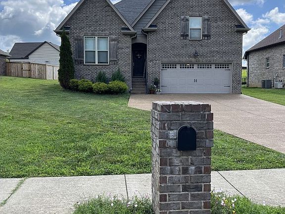 2nd image of 105 Grayson Ln