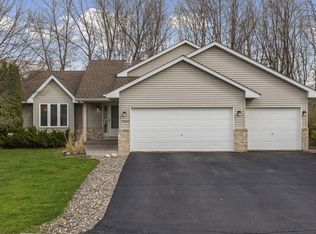 7094 Wellington Ln N, Maple Grove, MN 55369