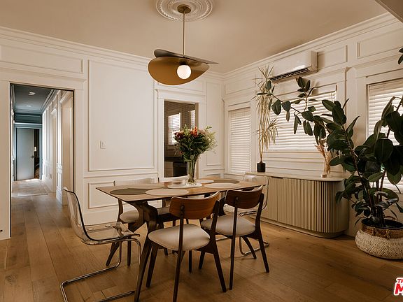 4th image of 743 N Manhattan Pl