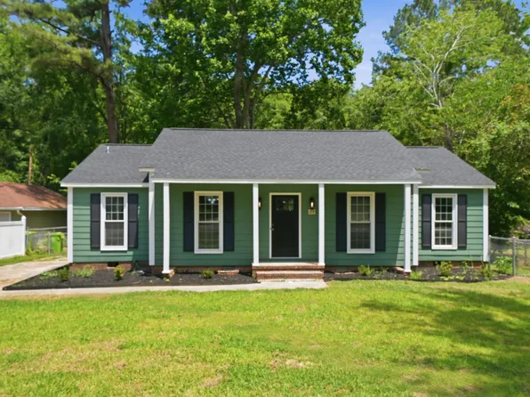 213 Southampton Dr, Irmo, SC 29063