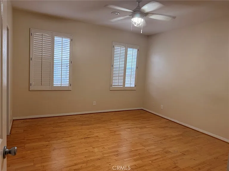515 W Balboa Blvd — Photo 36