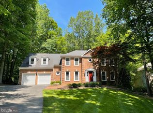 10660 Canterberry Rd, Fairfax Station, VA 22039