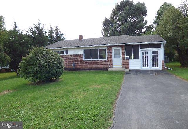 1st image of 17611 Crest Dr
