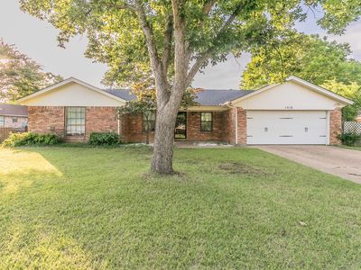 1510 Surry Place Dr, Cleburne, TX, 76033