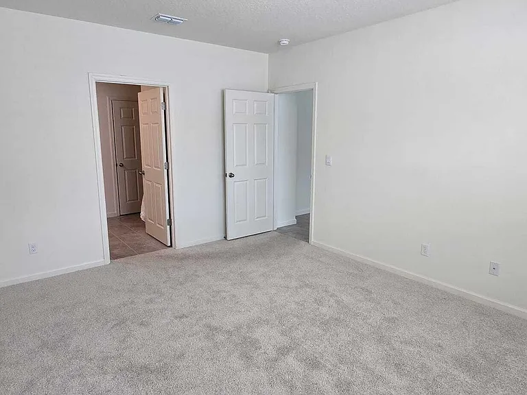 528 Seafoam Cir — Photo 24