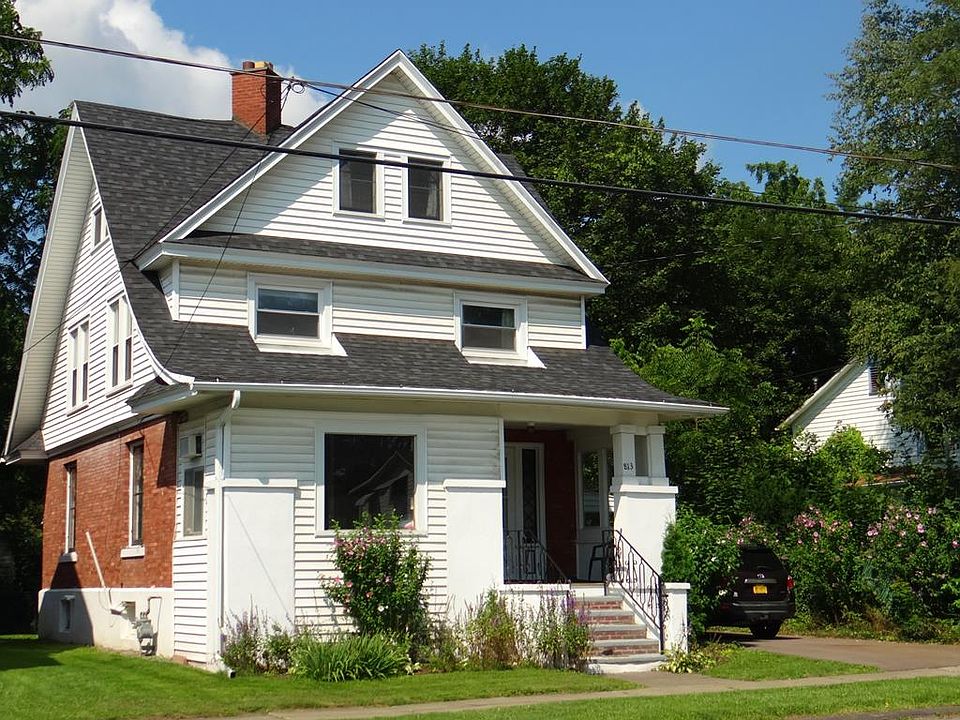 1st image of 813 Walnut St