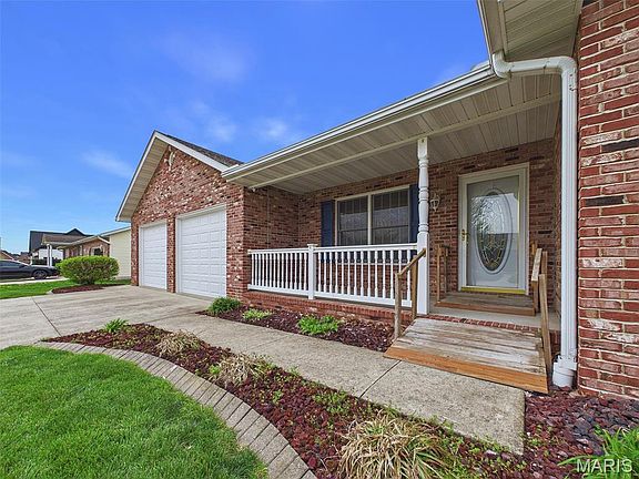 5th image of 1121 Lakeview Dr