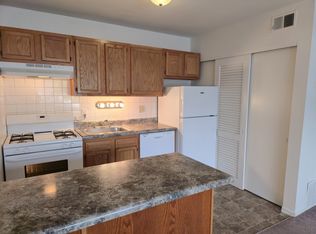 625 Marina Dr APT A, Saint Charles, MO 63301