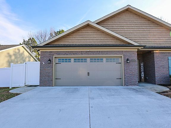 3rd image of 270 Riegel Ln