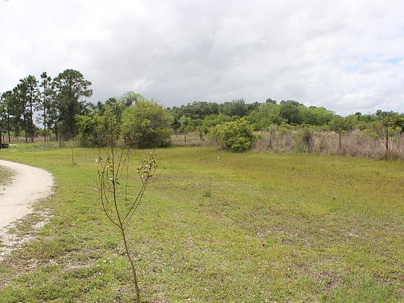 5th image of 15367 NW 296th Street