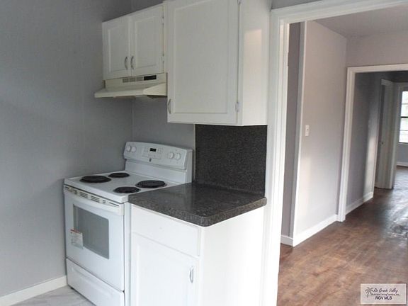 4th image of 517 W Filmore St