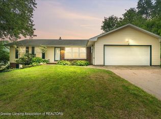 2174 Holly Dr, Charlotte, MI 48813