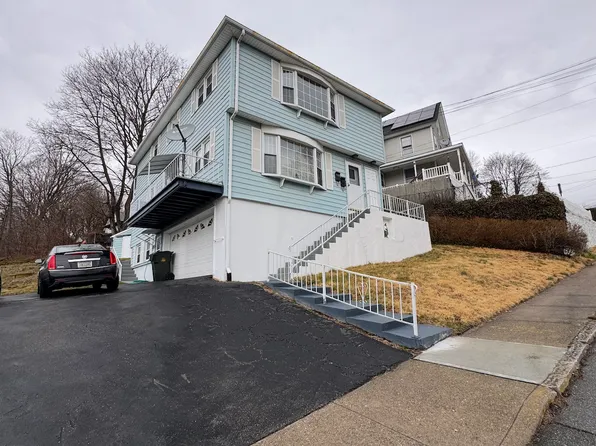 16 Grove St, New London, CT 06320