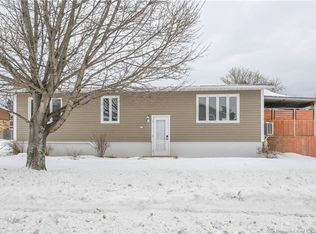 174 Bellefeuille St, Shippagan, NB E8S1G7