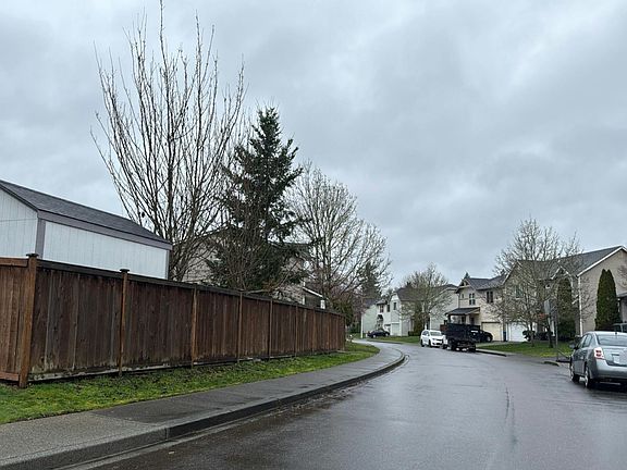 5th image of 15025 225th Ave SE